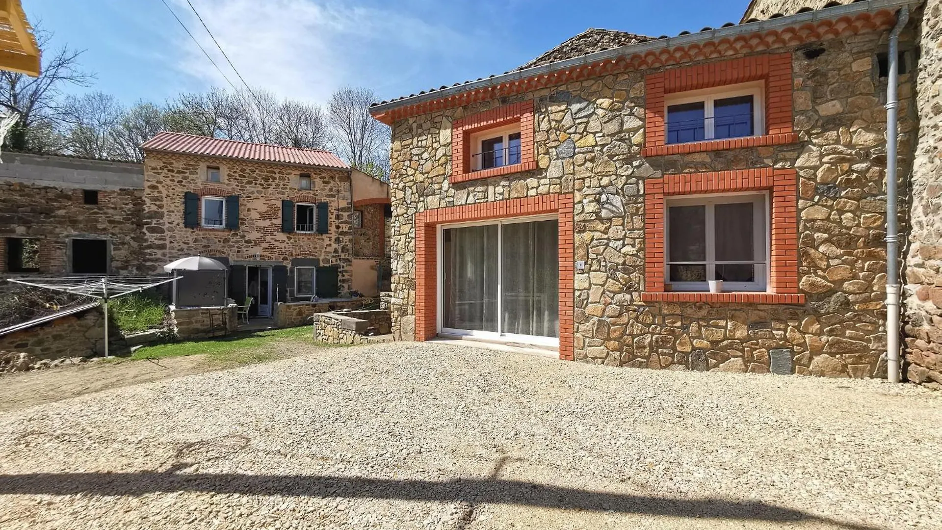 Holiday home Charmant Gite Renove Avec Sauna En Haute-Loire, Parfait Pour Randonnees Et Repos - Fr-1-582-344 Saint-Just-pres-Brioude France